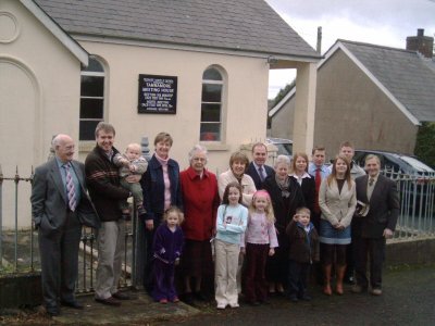 {picture of meeting-house}